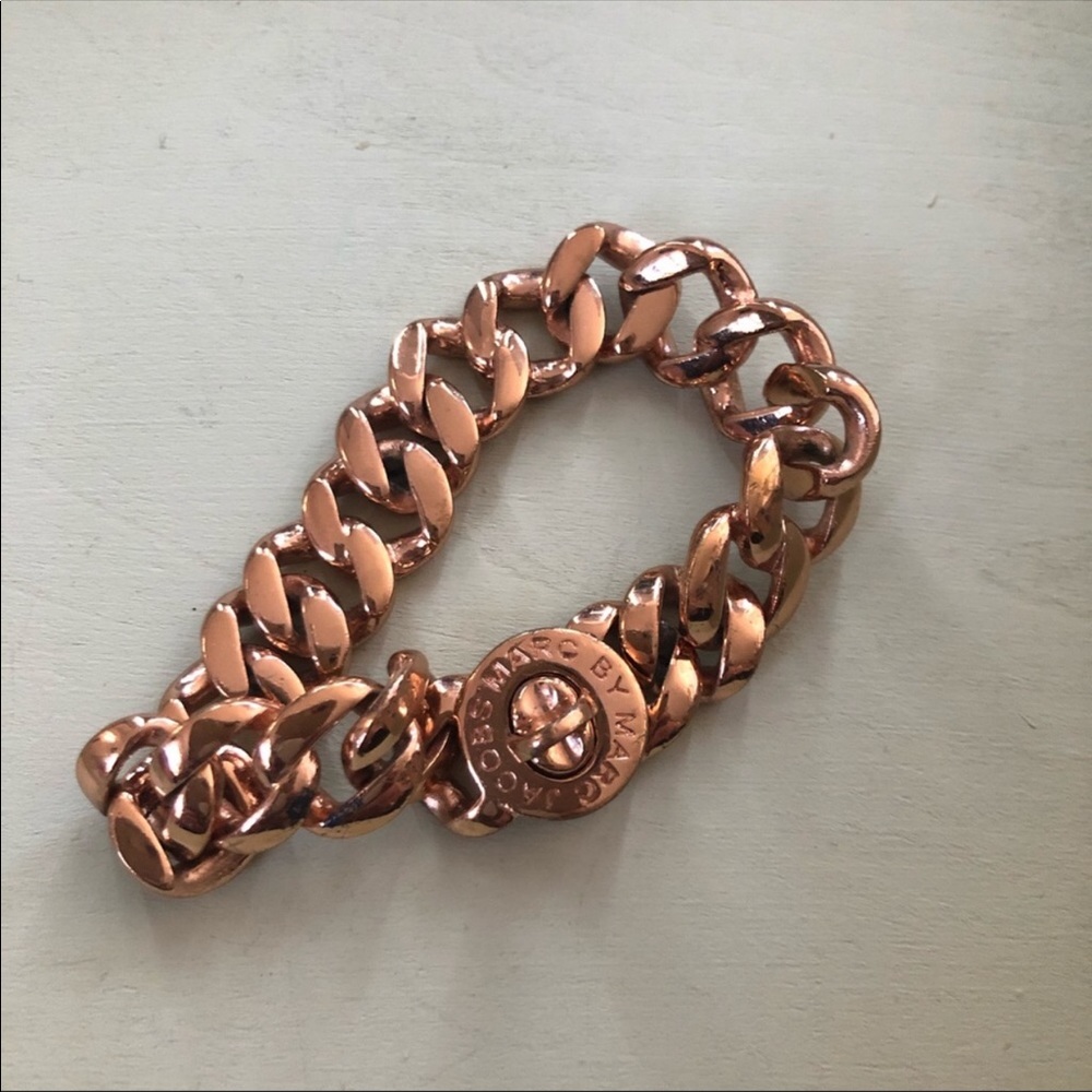 ☀️ Marc Jacobs Rose Gold Tone Bracelet